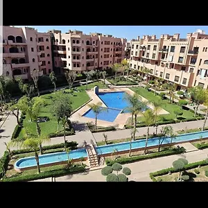  Apartment Un Moderne Chic Vue Sur Piscine